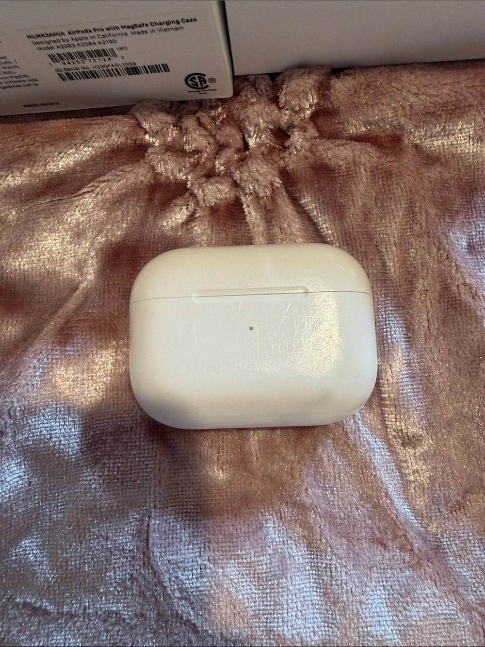 Apple AirPods Pro with MagSafe Charging Case